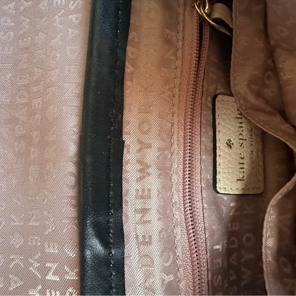 Kate Spade Ivy Crossbody Bag in Rose Cloud - Picture 4 of 9